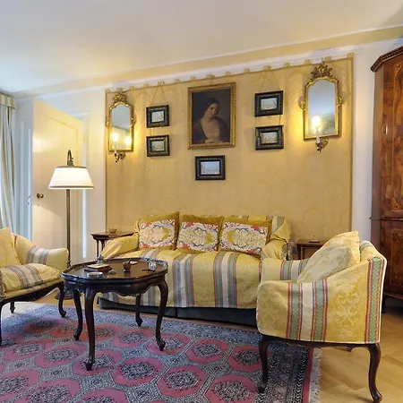 Palazzetto Da Schio Venice