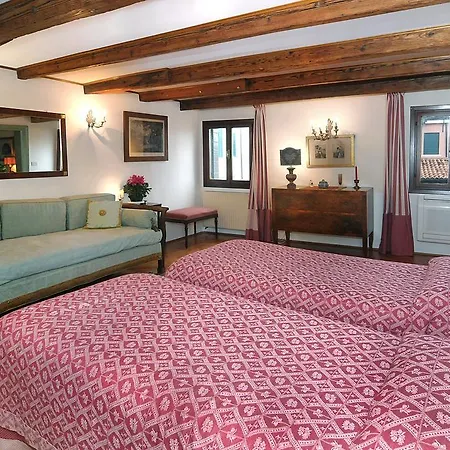 Palazzetto Da Schio Venice